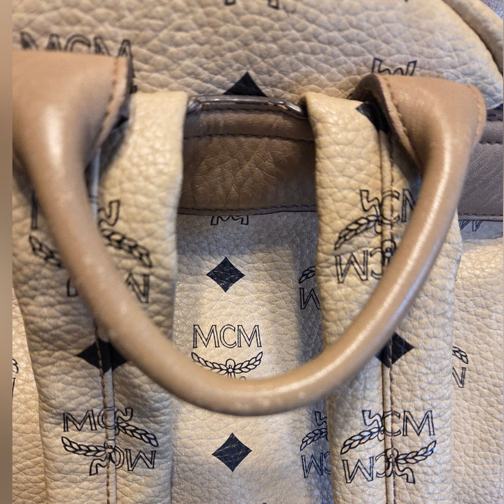 MCM Studded Med Sz(Unisex) Leather Backpack Beige Silver Metal Logo Plate ( EUC) - Picture 7 of 15